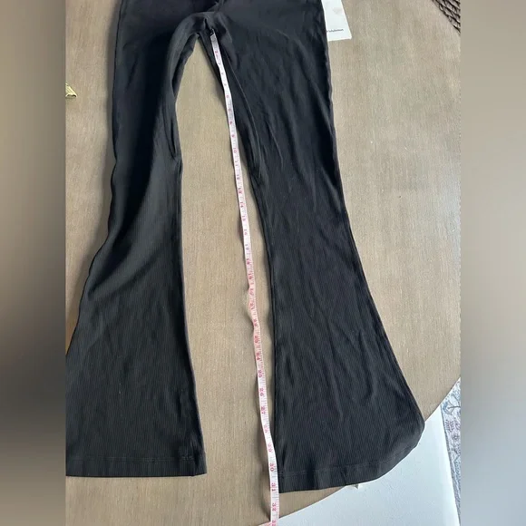 Lululemon Athletica Black Ribbed Mini-Flare Pants 8 - Picture 4 of 6